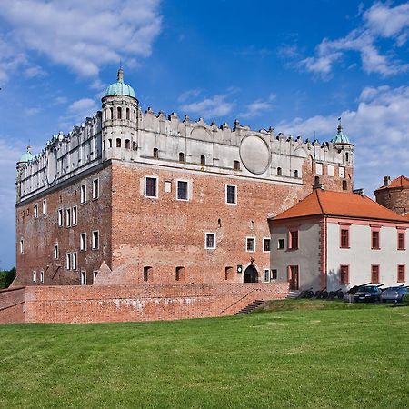 Zamek Golubski Esterno foto